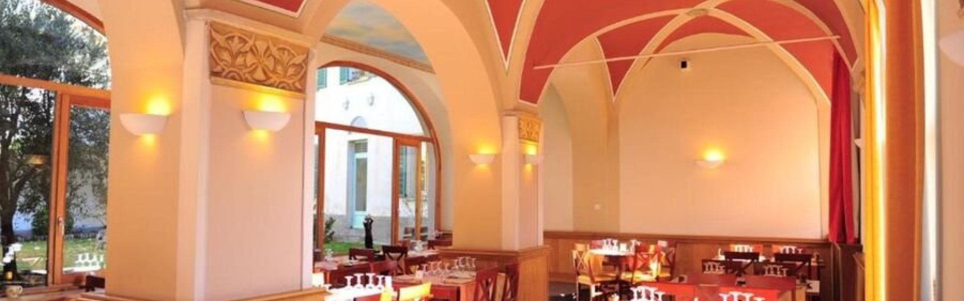 Salle du restaurant Le Prieuré